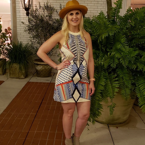 Meet your Posher, Rebecca - Picture 5 of 5